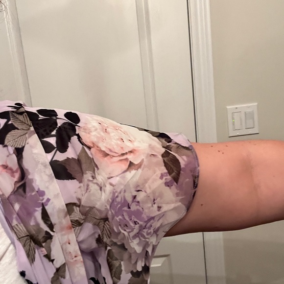 Evening dress new with tags! With back and side cutout and a slit in the front. - Picture 6 of 9